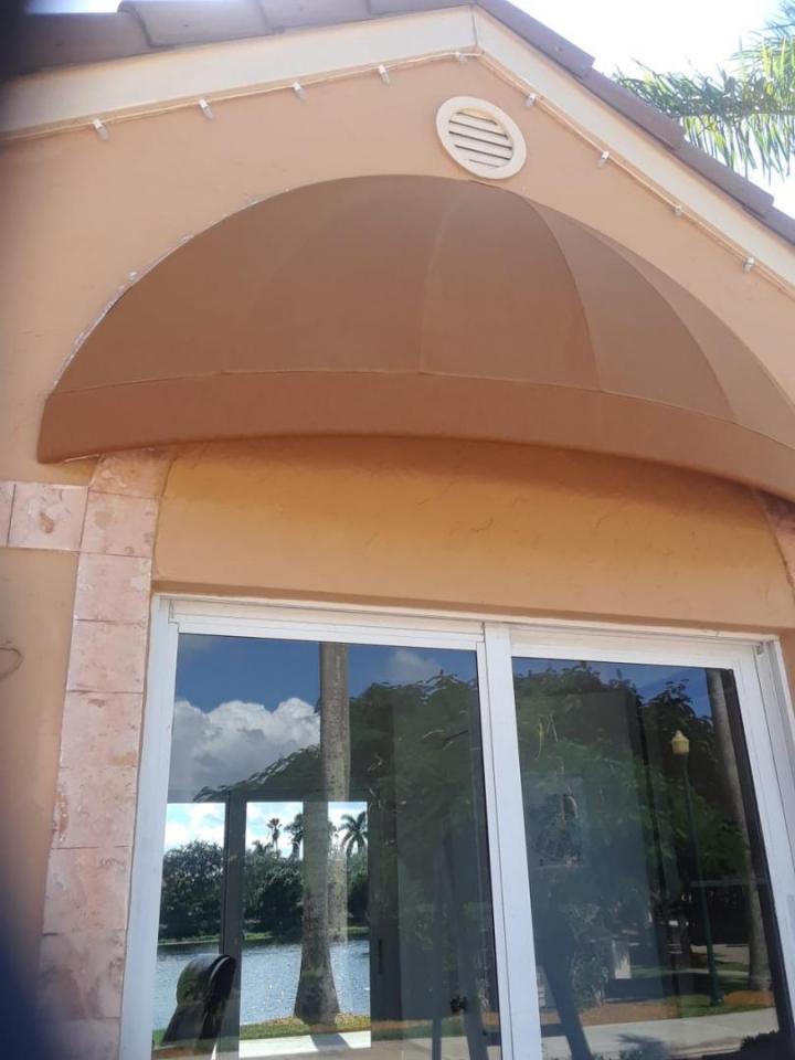 Servicios de Toldos Comerciales Miami Dade