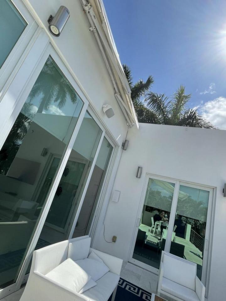 Toldos Enrollable Miami Dade