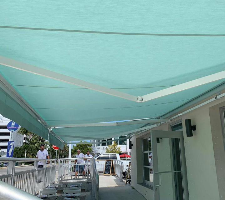 Toldos Ajustables Miami Dade