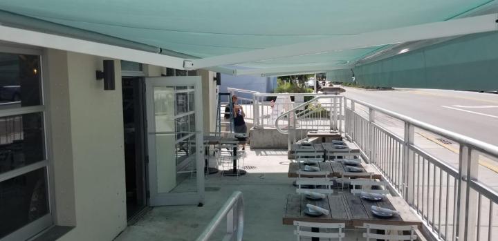 Toldos Enrollable Miami Dade