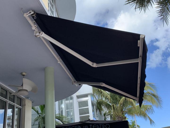 Toldos Desplegables Miami Dade