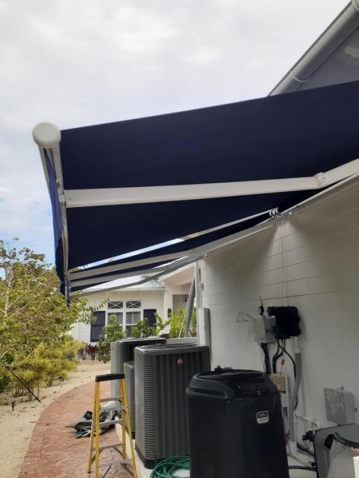 Toldos Enrollable Miami Dade