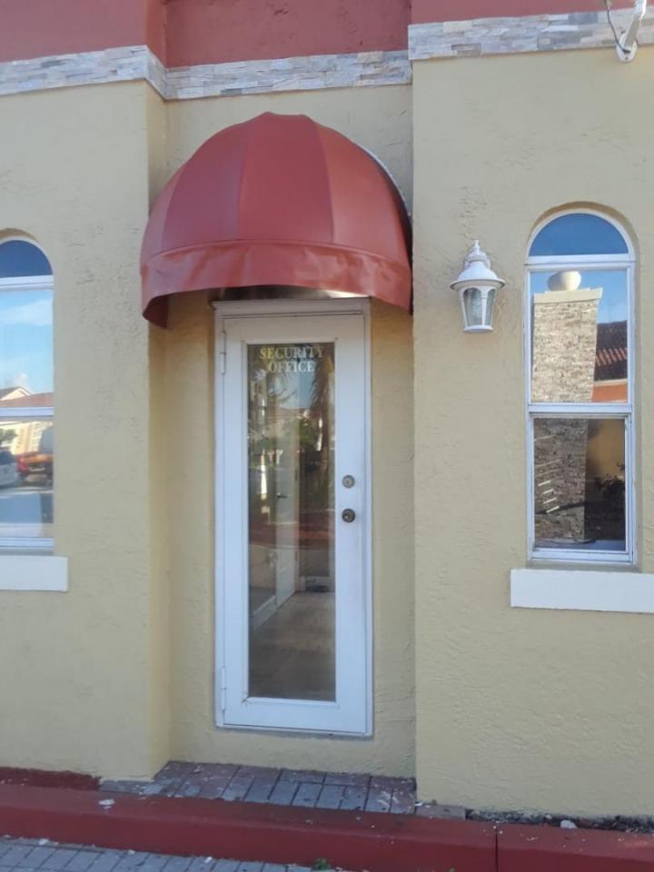 Instaladores de Toldos para Negocios Miami Dade