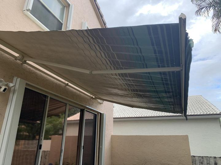 Toldos Ajustables Miami Dade