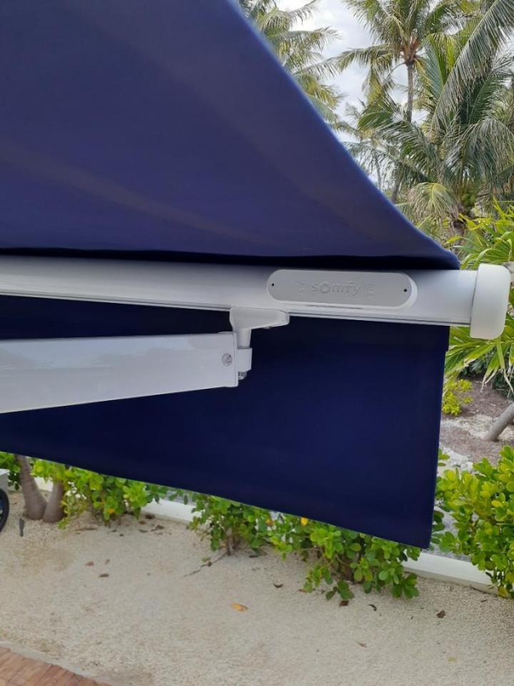 Toldos Ajustables Miami Dade