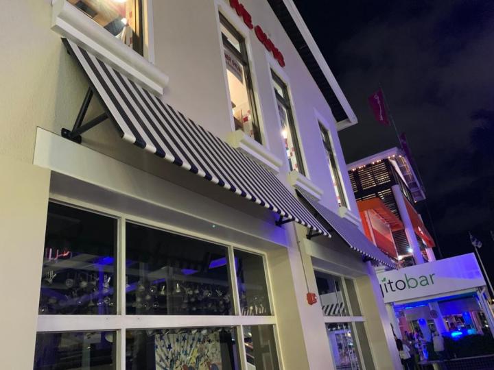 Instaladores de Toldos para Negocios Miami Dade