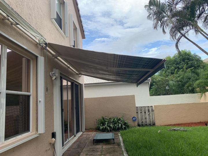 Toldos Desplegables Miami Dade