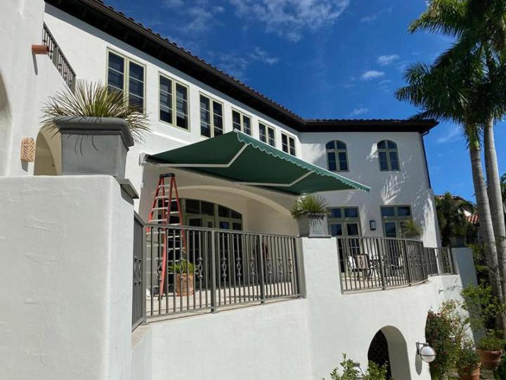 What Are the Benefits of Installing a Retractable Awning?, Miami Dade